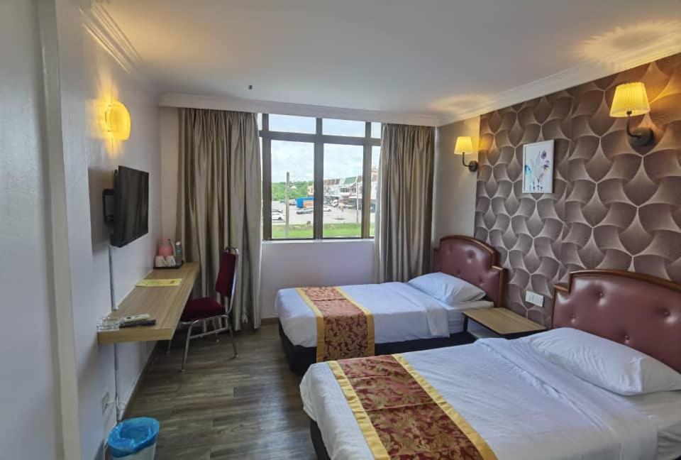 Hotel Ching Hua Segamat Buitenkant foto