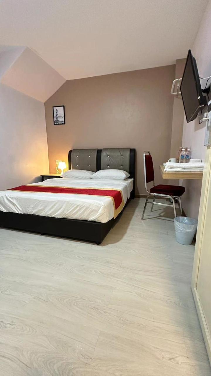 Hotel Ching Hua Segamat Buitenkant foto